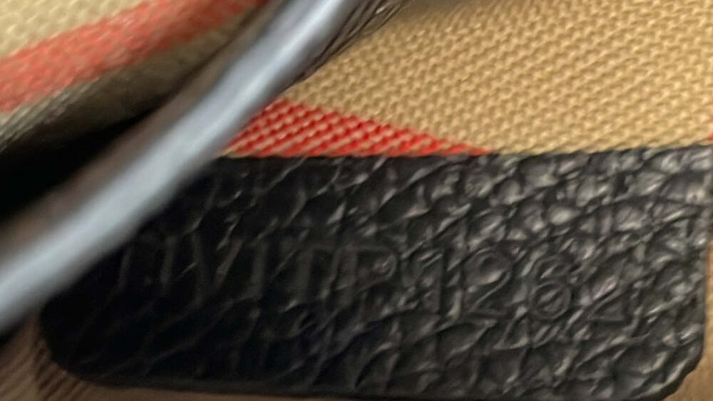 Burberry Note Crossbody Bag Leather #224647B14B - Picture 6 of 6